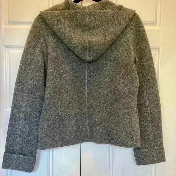 Ann Taylor button down Jacket size S with hood gray in good used condition - Picture 2 of 8